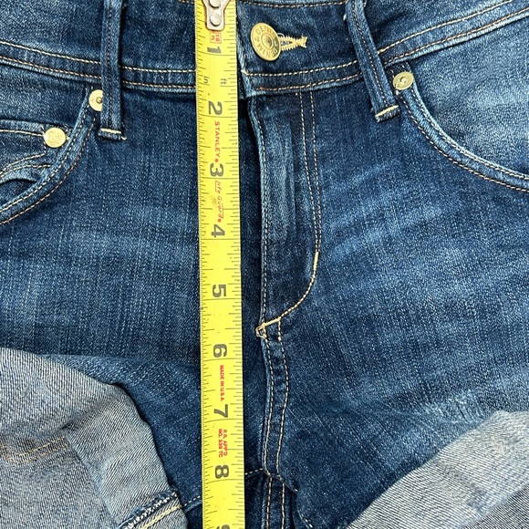 H&M Women’s Stretch Distressed Cuffed Jean Shorts Size 6 With Button Pockets - Picture 6 of 6